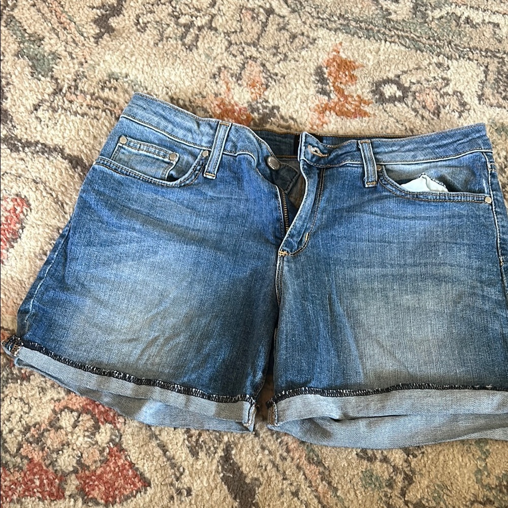 JustBlack Denim Cuffed Shorts size 28